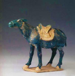 唐代 · 蓝釉陶驴（中国国家博物馆）