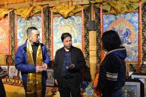 青海省博物馆开展文物保护（唐卡）修复项目调研工作