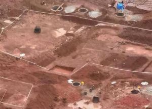 湖南：长沙闹市一中学内发现古墓群来自战国至宋代