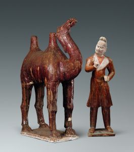 唐代 · 三彩胡人牵驼俑（甘肃省博物馆）