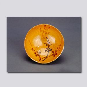 元代 · 黄釉彩绘月映梅纹碗（首都博物馆）